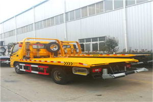 元宝区附近拖车救援搭电